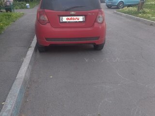 2011 Chevrolet Aveo I Рестайлинг, красный, 560000 рублей, вид 3