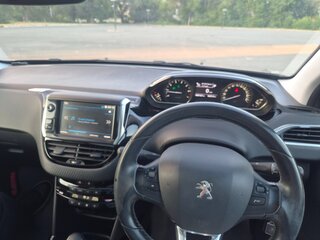2017 Peugeot 2008 I Рестайлинг, серый, 1100000 рублей, вид 5