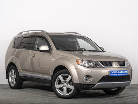 Mitsubishi Outlander II
