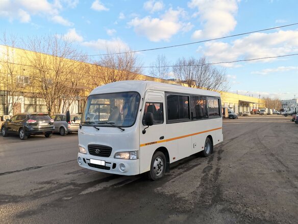 2010 Hyundai County, белый - вид 2