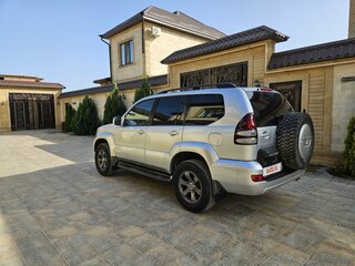 2004 Toyota Land Cruiser Prado 4-speed 120 Series, серебристый, 1350000 рублей, вид 3