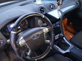 2010 Ford Mondeo IV Рестайлинг, серебристый, 850000 рублей, вид 2