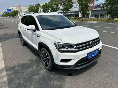 Volkswagen Tharu I