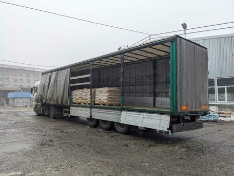1996 Fruehauf Полуприцеп-бортовой, зелёный, 800000 рублей, вид 3