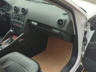 2007 Audi A3 II (8P) Рестайлинг 1, белый, 900000 рублей, вид 4