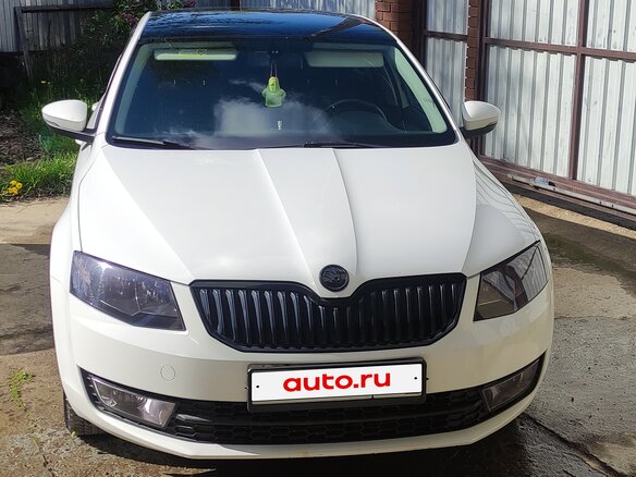 2013 Skoda Octavia III (A7), белый, 1030000 рублей