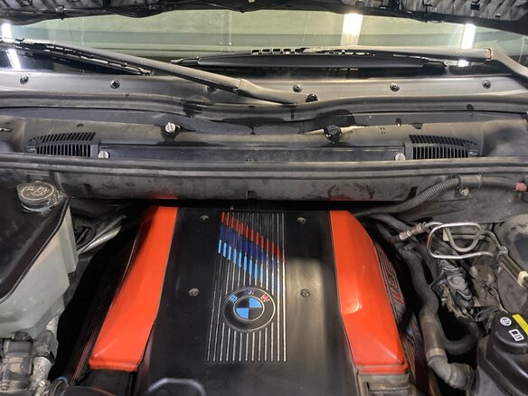 2003 BMW X5 4.6is I (E53), чёрный, 1750000 рублей - вид 27
