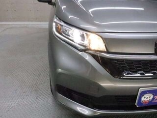2022 Honda Freed II Рестайлинг, серебристый, 1700000 рублей, вид 3