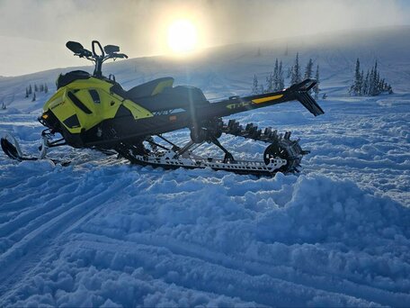 2020 BRP Ski-Doo Summit 850, жёлтый, 1200000 рублей, вид 4