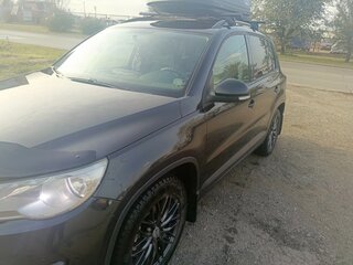 2010 Volkswagen Tiguan I, чёрный, 1050000 рублей, вид 4