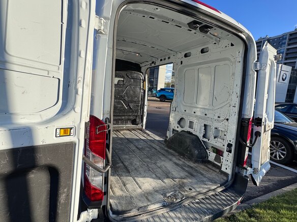 2022 Ford Transit, белый, 3900000 рублей - вид 12