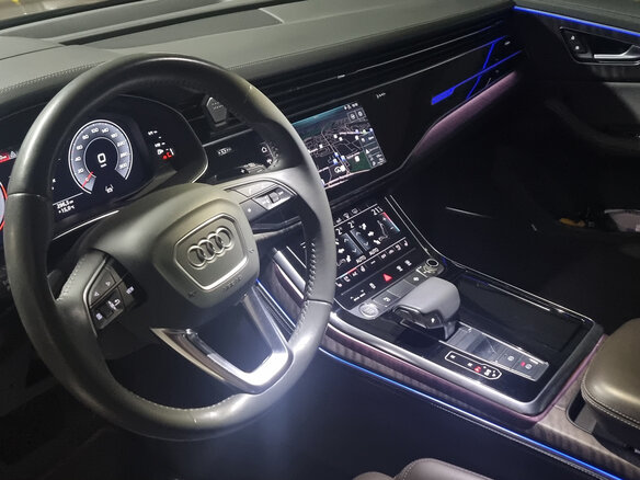 2019 Audi Q8 55 TFSI I (4M), бежевый, 5400000 рублей - вид 6