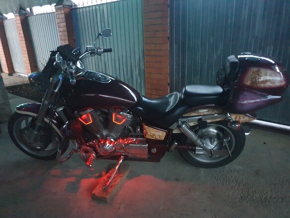 2003 Honda VTX 1800, фиолетовый, 620000 рублей