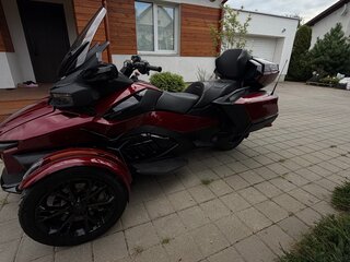 2023 BRP Can-Am Spyder, красный, 1999000 рублей, вид 3
