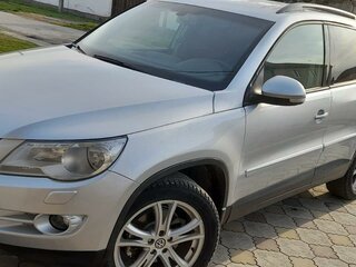 2011 Volkswagen Tiguan I, серебристый, 1050000 рублей, вид 2