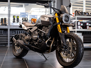 Moto Morini Seiemmezzo SCR