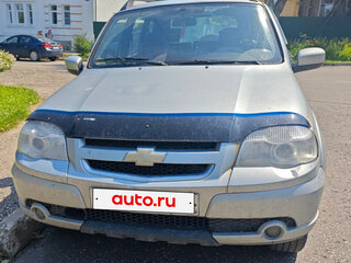 2013 Chevrolet Niva I Рестайлинг, серебристый, 295000 рублей, вид 4