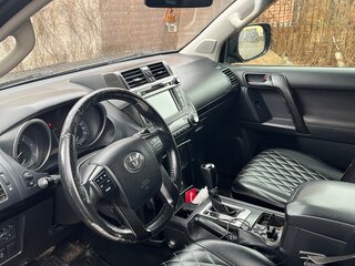 2016 Toyota Land Cruiser Prado 150 Series Рестайлинг 1, чёрный, 3130000 рублей, вид 5