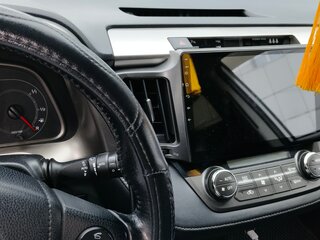 2015 Toyota RAV4 IV (XA40), белый, 2200000 рублей, вид 4