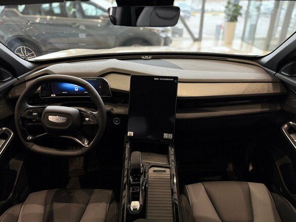 2026 Geely Cityray, серый, 3204990 рублей - вид 9