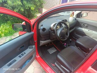 2008 Daihatsu Sirion II (M3) Рестайлинг, красный, 550000 рублей, вид 5