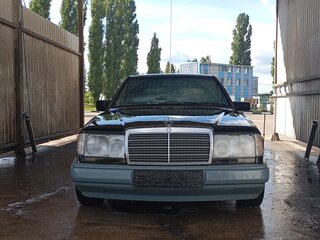 1992 Mercedes-Benz E-Класс 320 I (W124), чёрный, 2700000 рублей, вид 2