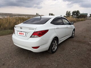 2012 Hyundai Solaris I, белый, 670000 рублей, вид 3