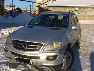 2006 Mercedes-Benz M-Класс 350 II (W164), серебристый, 1350000 рублей, вид 2