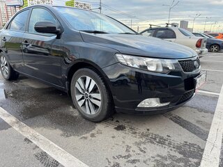 2012 Kia Cerato 6-speed II, чёрный, 850000 рублей, вид 2