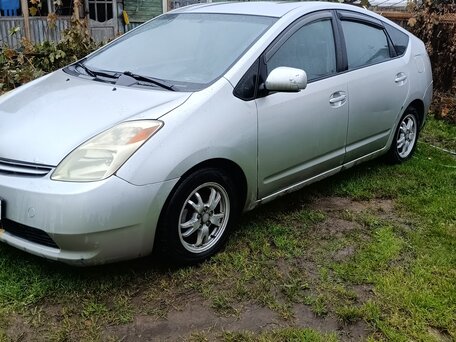 2005 Toyota Prius II (XW20), серебристый, 350000 рублей, вид 1