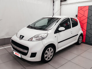 2011 Peugeot 107 I Рестайлинг, белый, 480000 рублей, вид 1