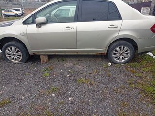 2005 Nissan Tiida Latio I, белый, 120000 рублей, вид 3