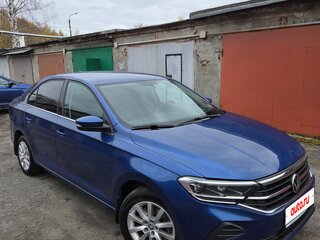 2022 Volkswagen Polo VI, синий, 1950000 рублей, вид 1