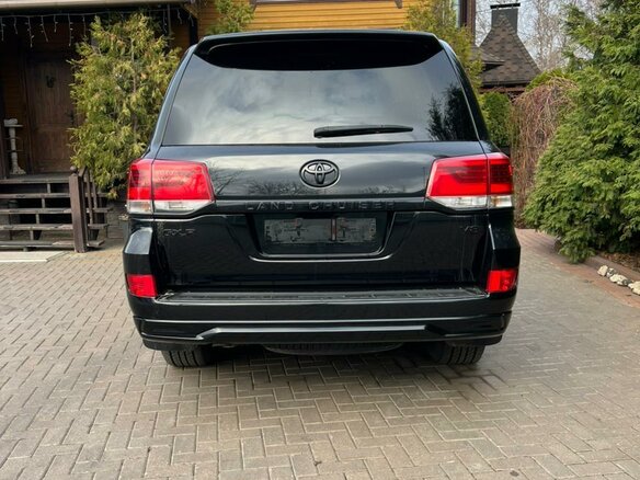 2013 Toyota Land Cruiser 200 Series Рестайлинг 1, чёрный, 8900000 рублей - вид 6