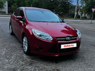 2013 Ford Focus III, красный, 850000 рублей, вид 2