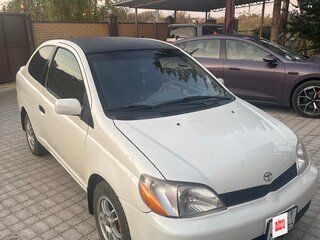 2000 Toyota Echo, белый, 405000 рублей, вид 2