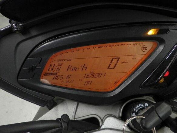 2021 MV Agusta Brutale 800, серый, 900000 рублей - вид 7