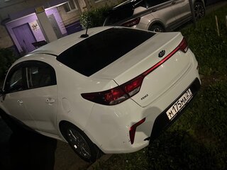 2018 Kia Rio IV, белый, 1050000 рублей, вид 2