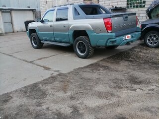 2001 Chevrolet Avalanche I, белый, 1300000 рублей, вид 5