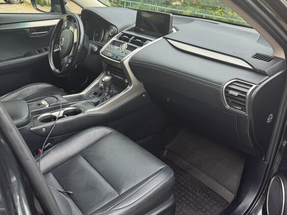 2019 Lexus NX 300 I Рестайлинг, чёрный - вид 4