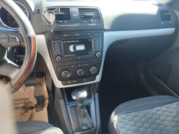 2011 Skoda Yeti I, пурпурный, 650000 рублей - вид 6