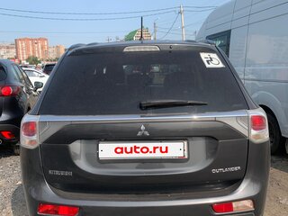 2013 Mitsubishi Outlander III, серый, 900000 рублей, вид 2