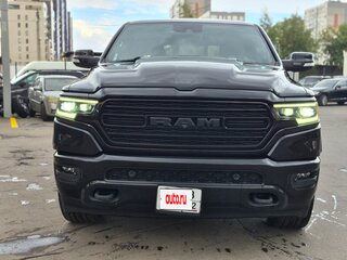 2020 Ram 1500 Quad Cab V, чёрный, 5600000 рублей, вид 3