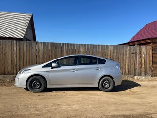 2014 Toyota Prius III Рестайлинг (XW30), серый, 1250000 рублей, вид 4
