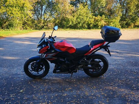 2015 Kawasaki Z 250, оранжевый, 300000 рублей, вид 2