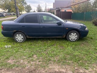 1998 Mitsubishi Carisma I, синий, 120000 рублей, вид 3