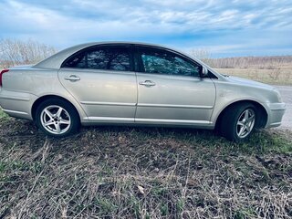 2006 Toyota Avensis II, серебристый, 950000 рублей, вид 2