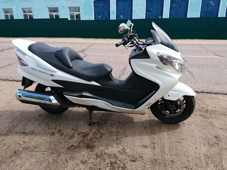 2006 Suzuki Burgman (SkyWave) 250, белый, 225000 рублей, вид 2