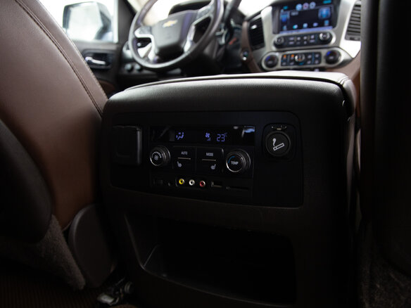 2015 Chevrolet Tahoe IV, чёрный, 2999000 рублей - вид 12
