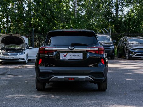 2020 Kia Seltos I, чёрный, 1828000 рублей, вид 4